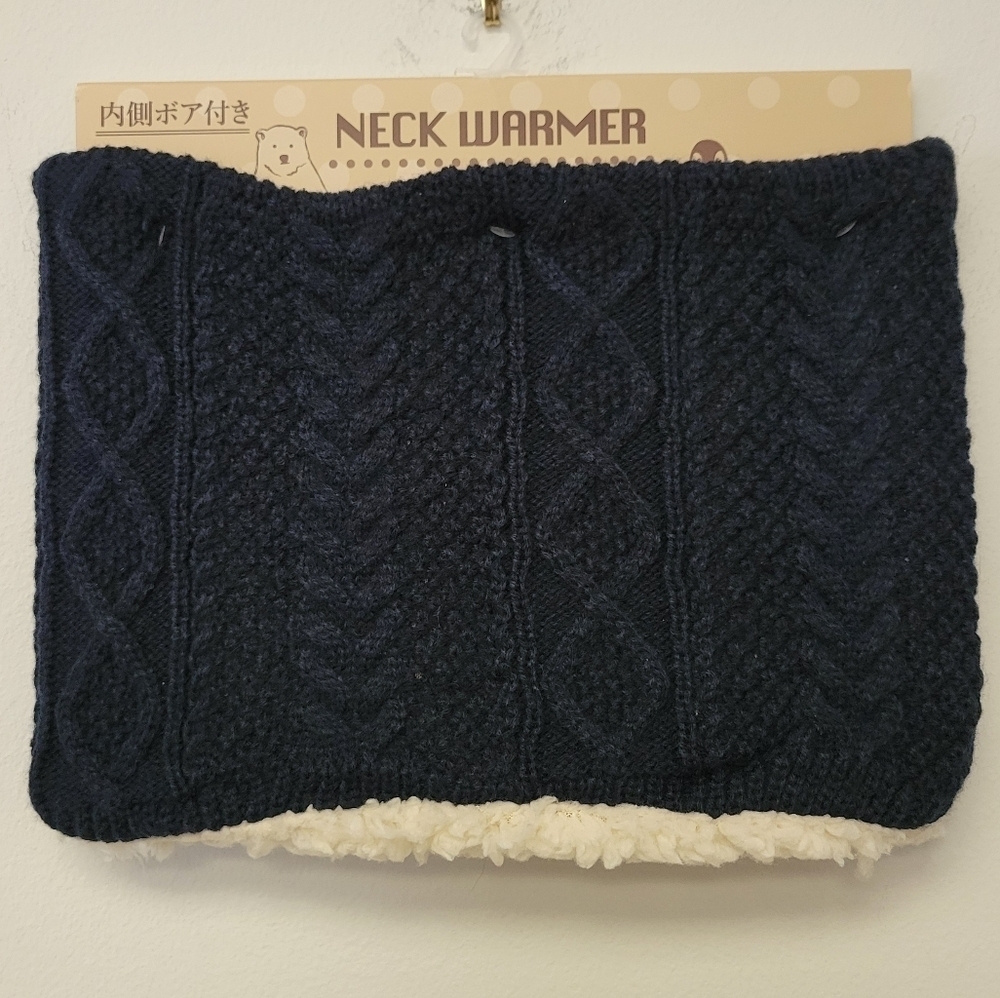 Black Knit Faux Fur Neck Warmer